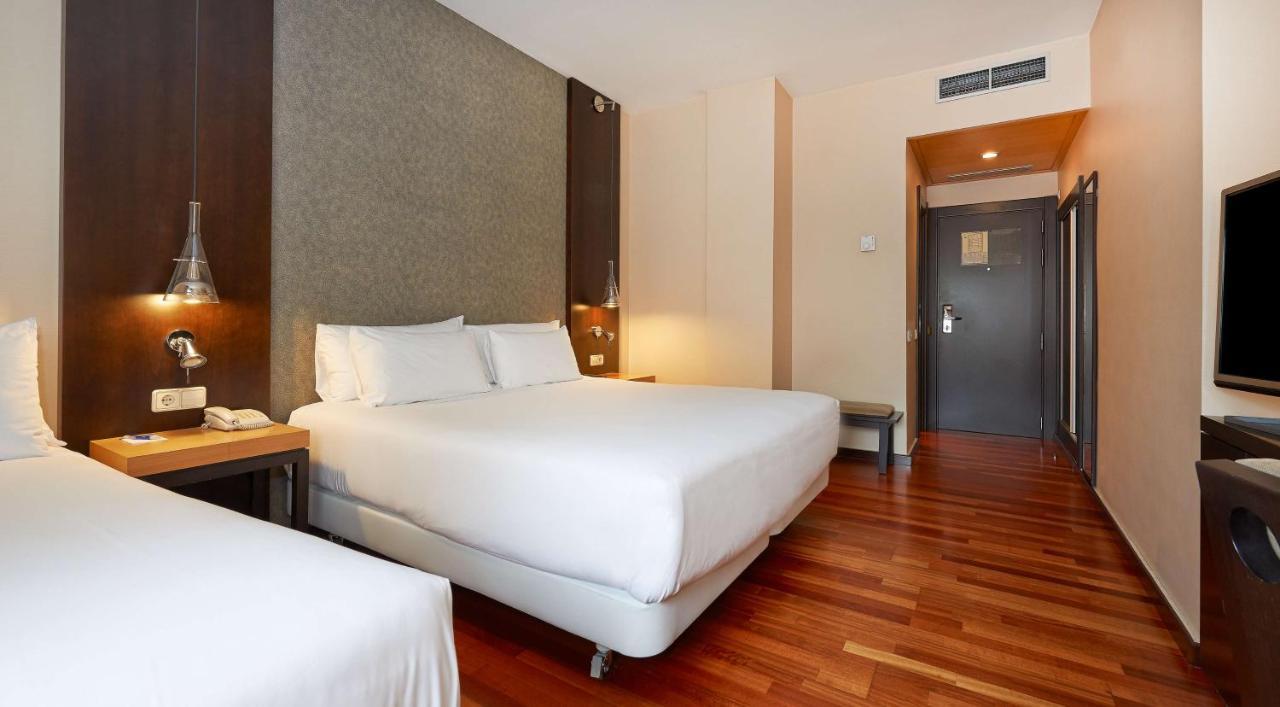 Nh Eixample Hotel